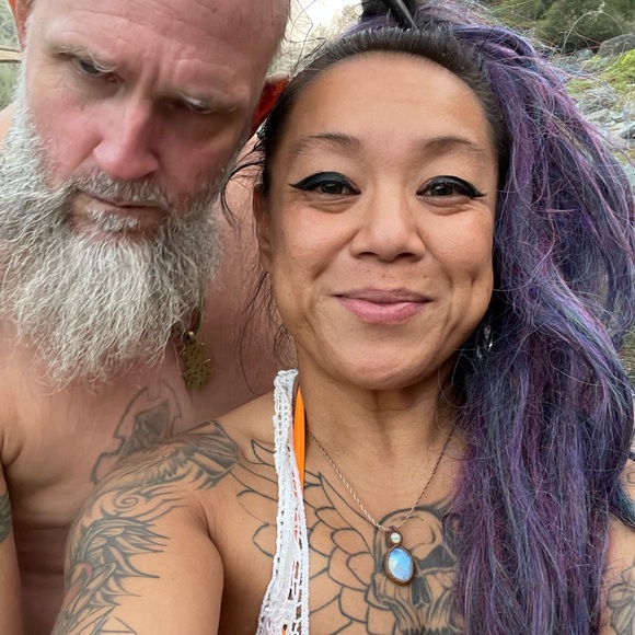 Hi! I’m @YourFaceHere ( shakes hand ) 👋🏽 - Picture 16 of 16